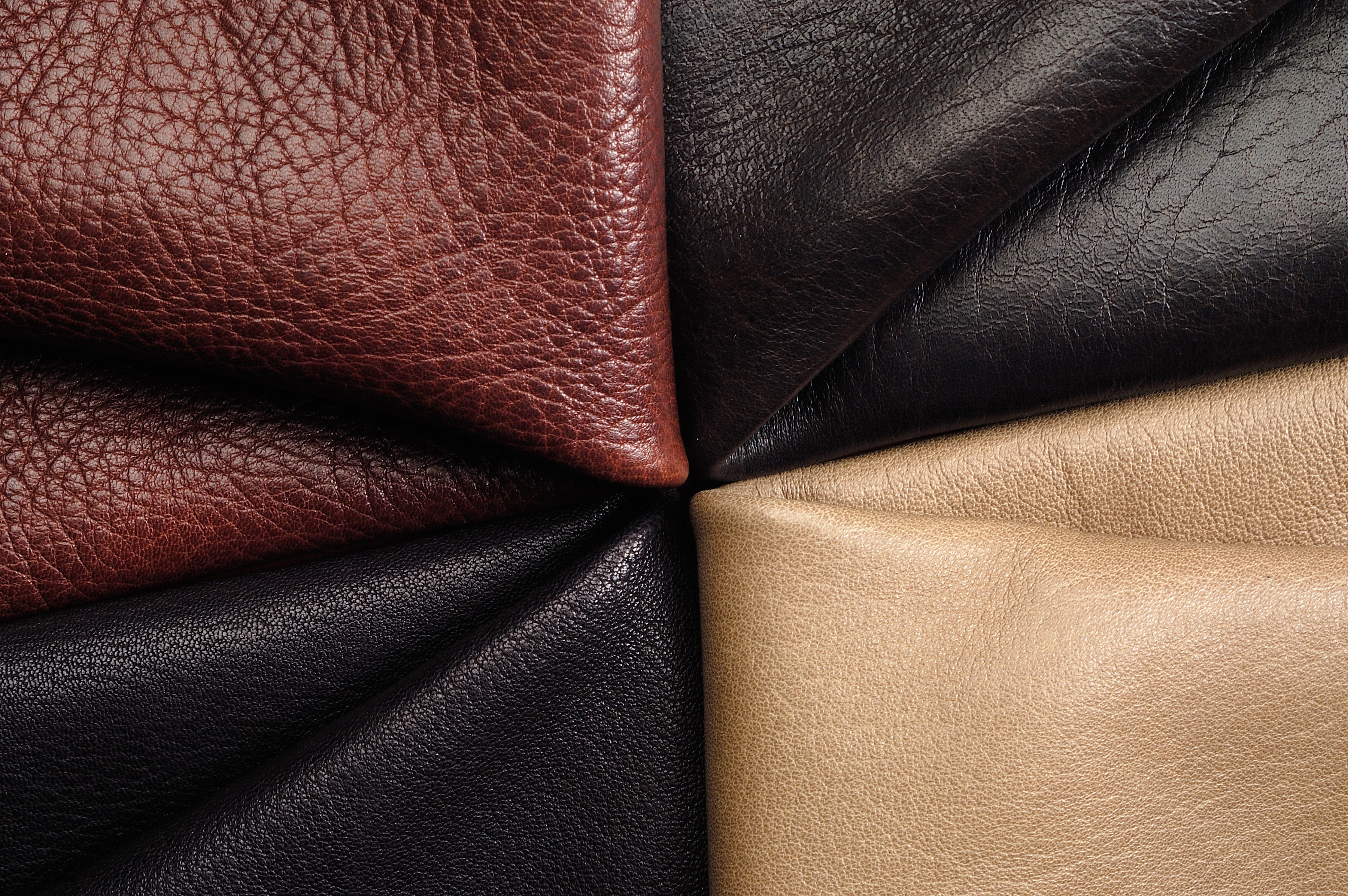 How Is Leather DyTailor-Made Toughness: Find Your Perfect Fit in Premium Men's Leather Jackets?